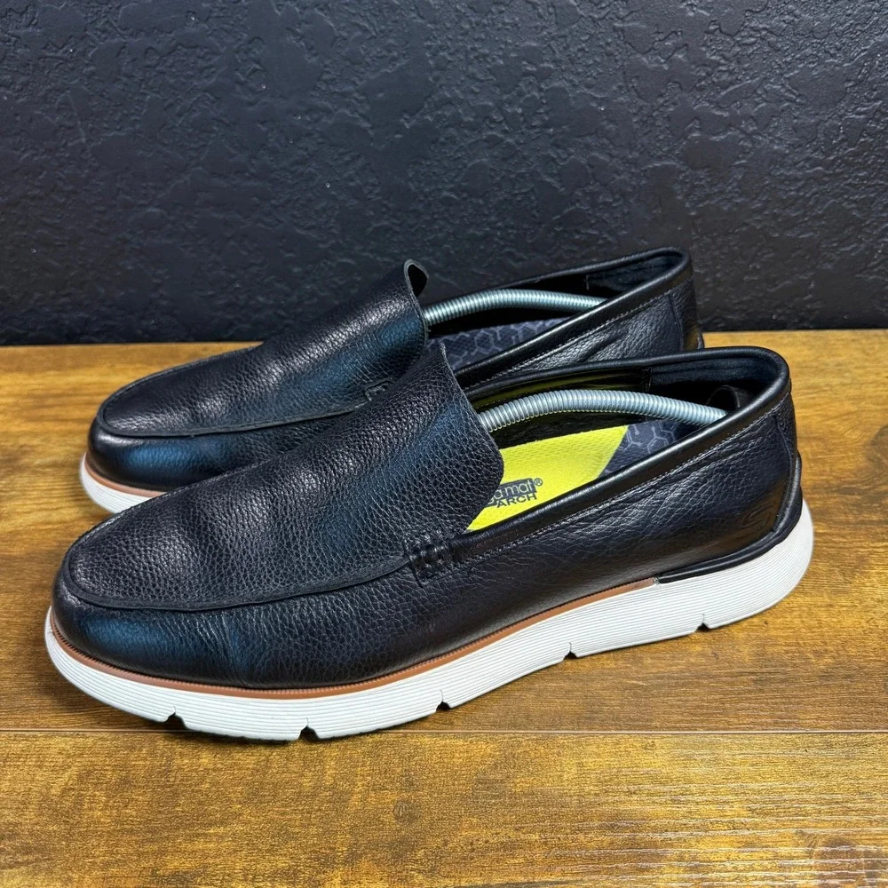 Skechers Classic Fit 205096 Black Leather Slip-On Loafers Mens 13